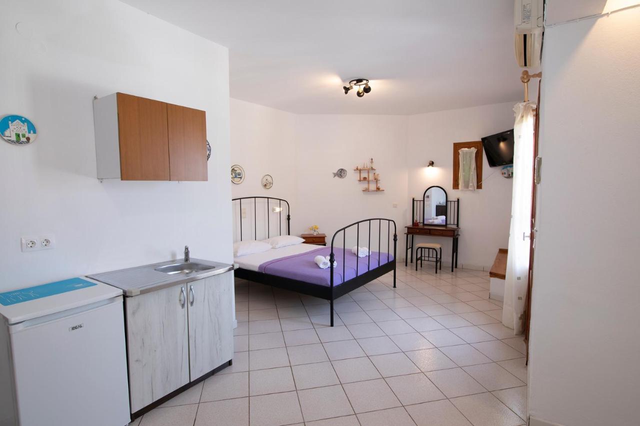 Froudi Rooms Kamares  Luaran gambar
