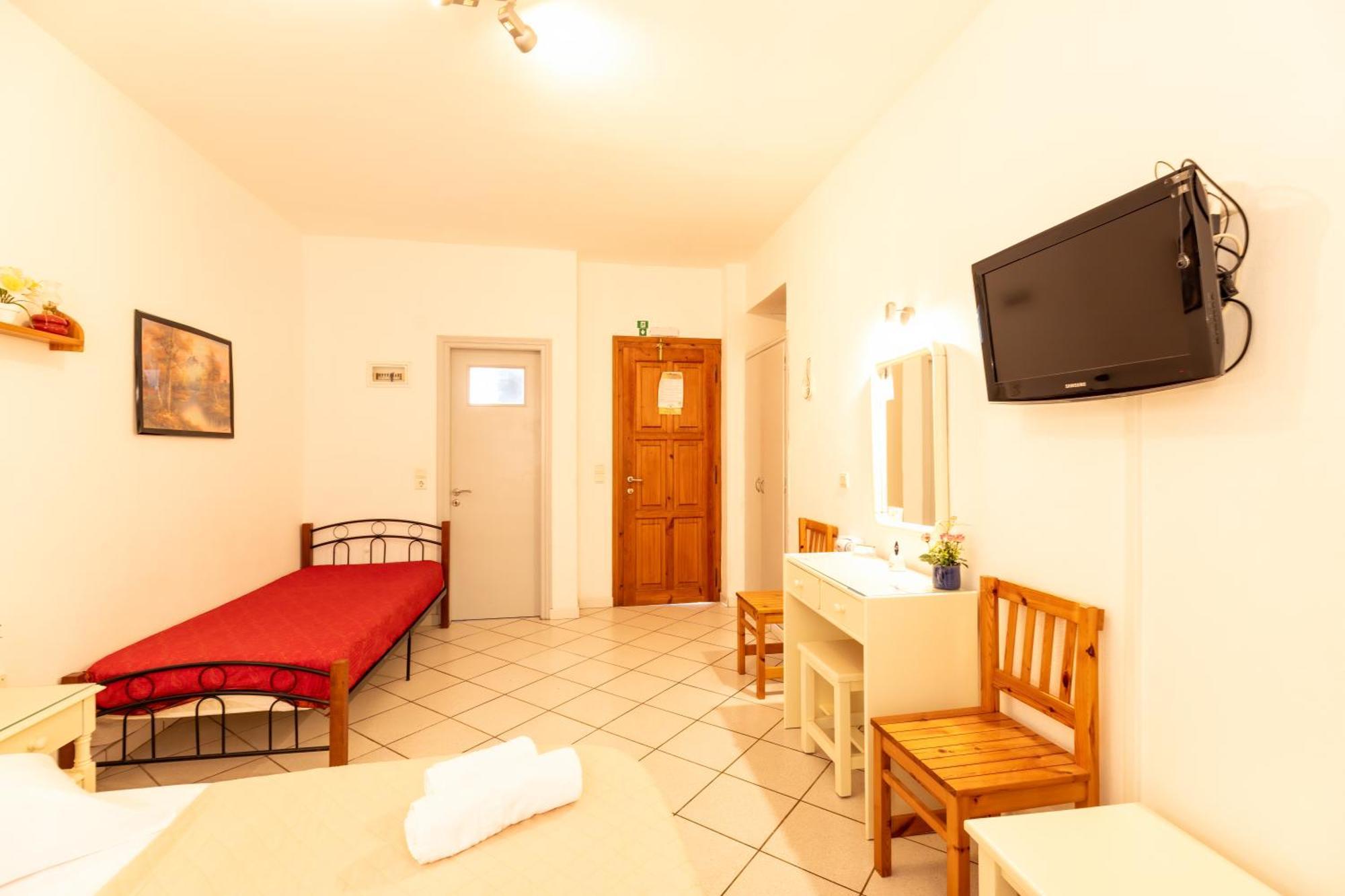 Froudi Rooms Kamares  Luaran gambar