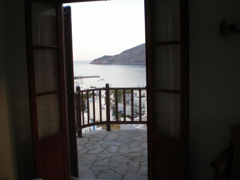 Froudi Rooms Kamares  Luaran gambar